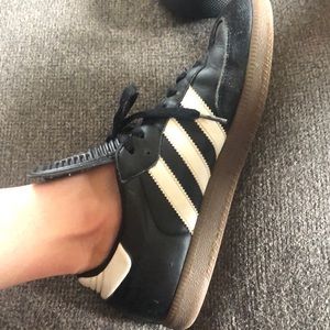 Samba classic adidas shoes